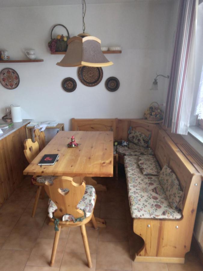 La Casa Di Grace Nella Valle Incantantata Carano  Eksteriør billede