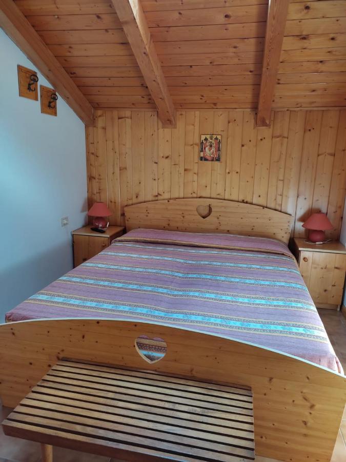 La Casa Di Grace Nella Valle Incantantata Carano  Eksteriør billede